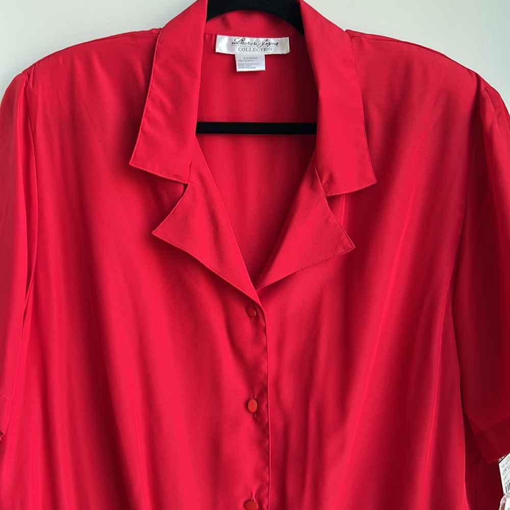 Vintage Laura & Jayne Collection Red Button up Smocked Hem blouse - Picture 4 of 11